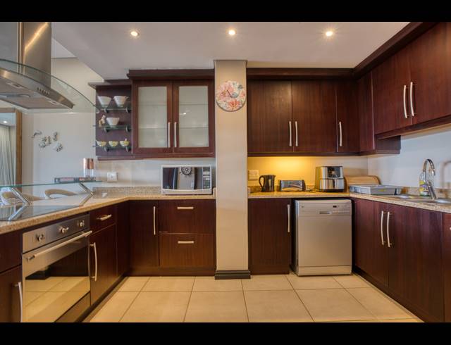 3 BEDROOM APARTMENT TO LET IN ZIMBALI ESTATE